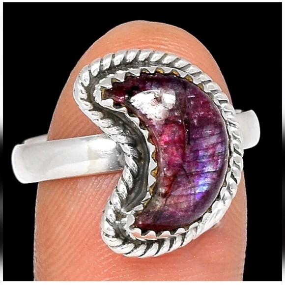 Sterling silver Crescent moon red Flash laboratory ring size 8 - Picture 1 of 5